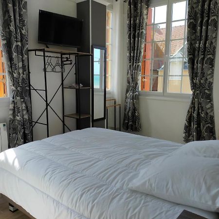 Au Gre Des Marees, Appartement Face A La Mer, Classe 3 Etoiles Ault Kültér fotó