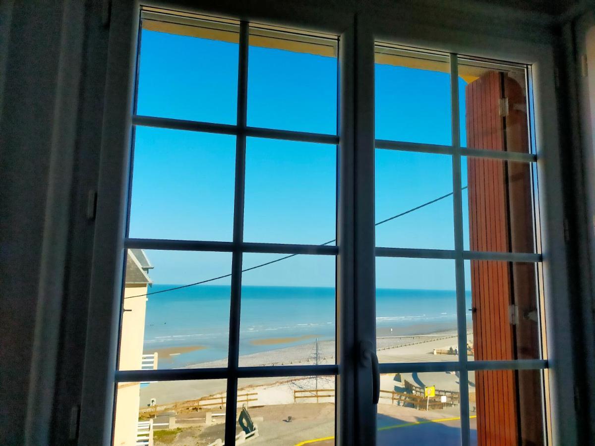 Au Gre Des Marees, Appartement Face A La Mer, Classe 3 Etoiles Ault Kültér fotó